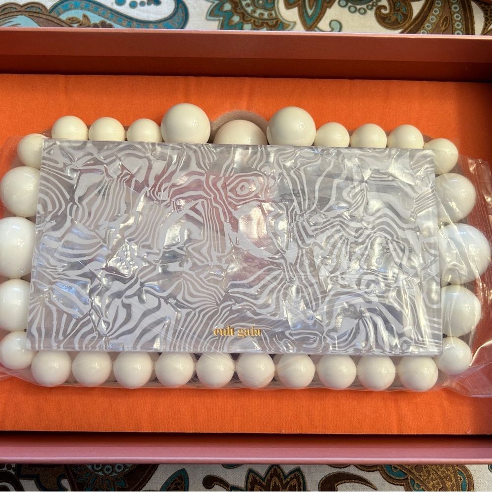 Cult Gaia Eos Beaded Acrylic Box Clutch - Picture 2 of 12